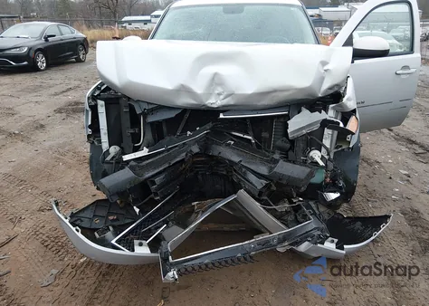 2013 Chevrolet Suburban 1500 Lt from USA, damaged, VIN 1GNSCJE03DR128627